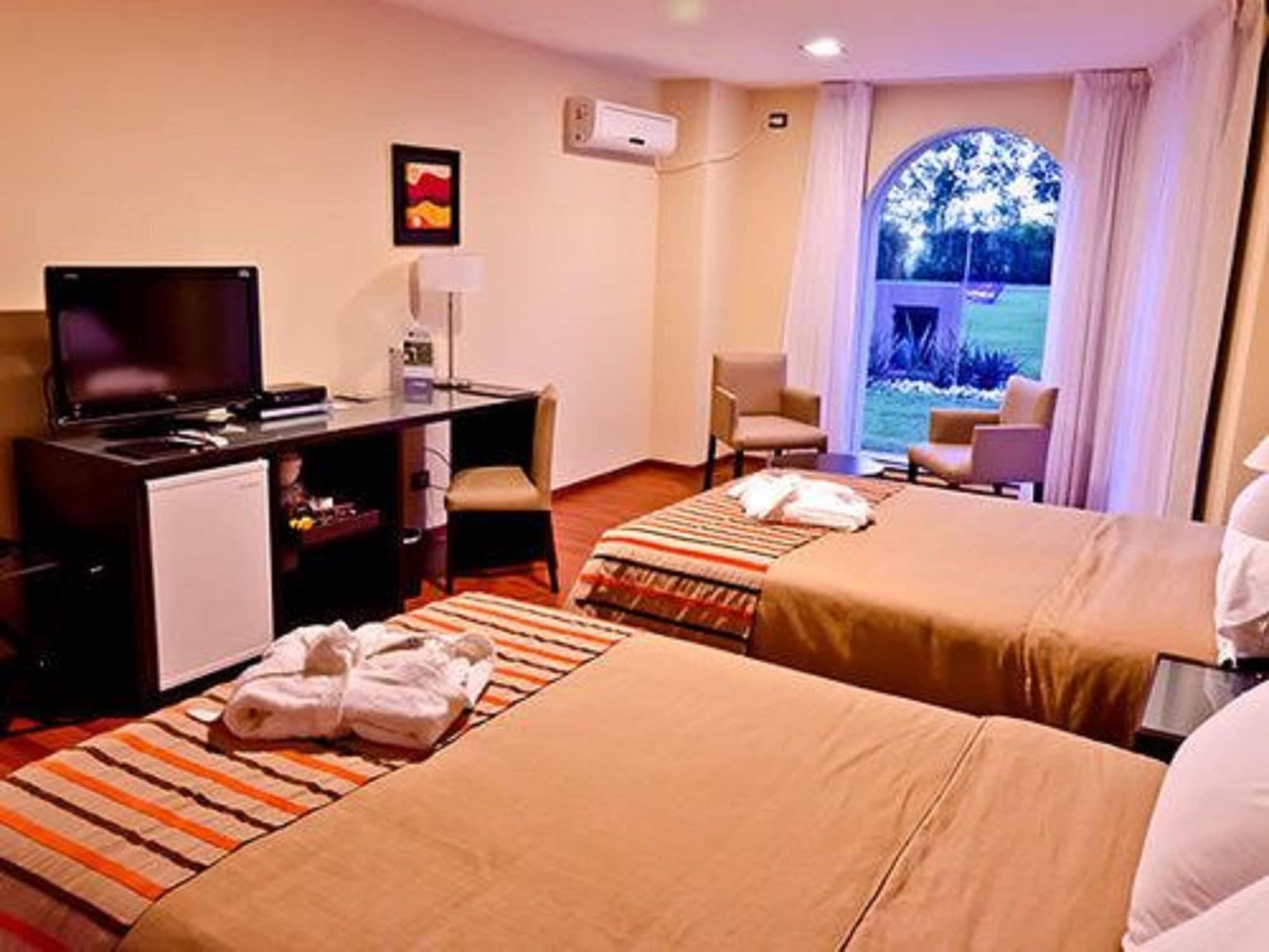 Colon Hotel De Campo Resort & Spa Санта-Фе Екстер'єр фото